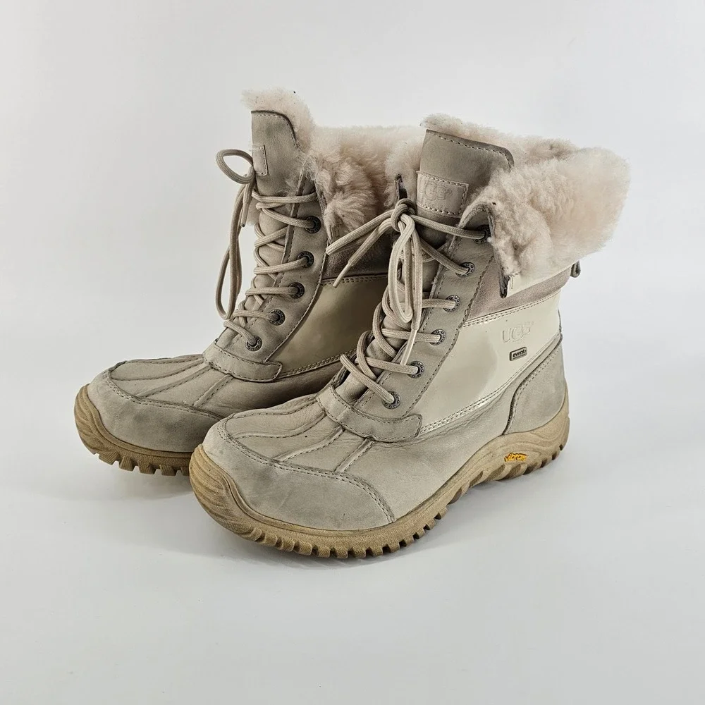 UGG Adirondack II Snow Boots Women 9.5 Sand Leather Waterproof Winter Gorpcore